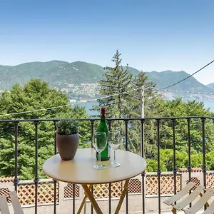 L Lake , Como Italien